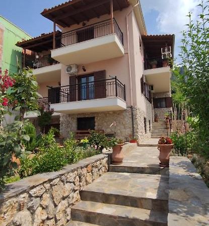 Panos Luxury Suites Kalambaka Extérieur photo